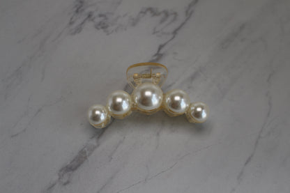 Seleny Pearl Embellished Claw Clip